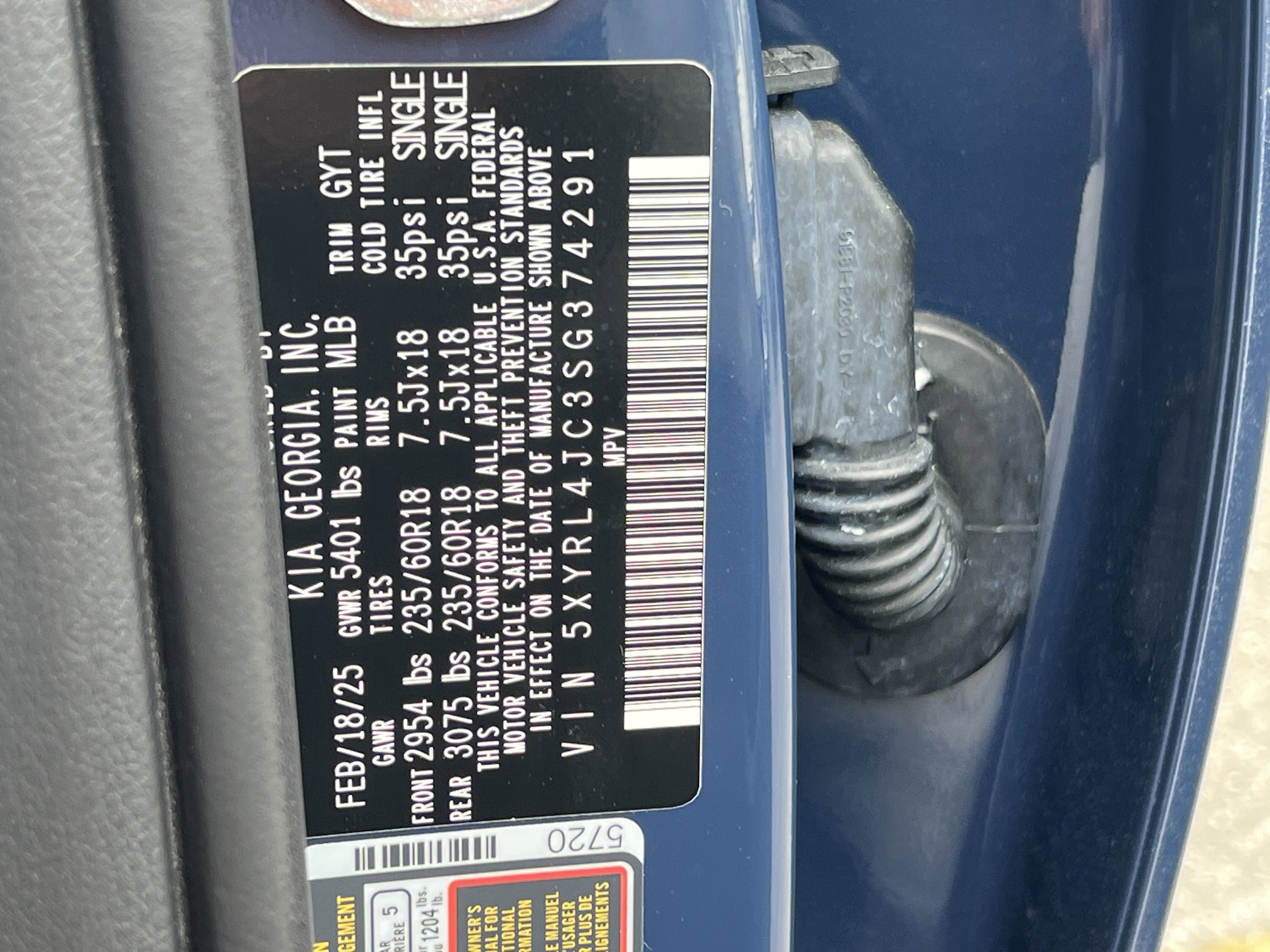 Certified 2025 Kia Sorento S w/ Panoramic Sunroof Package image 36