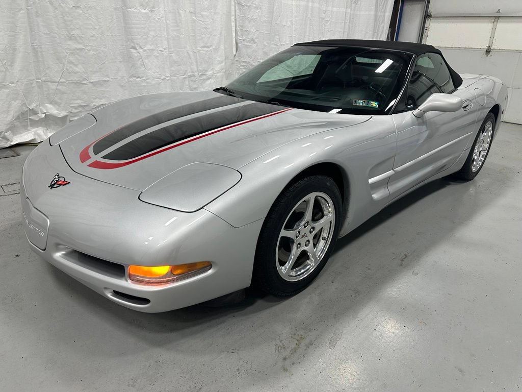Used 2001 Chevrolet Corvette Convertible w/ Preferred Equipment Group2 RWD image 10