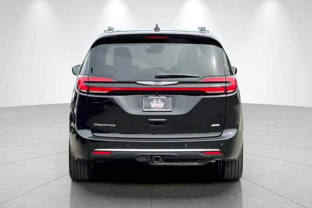 New 2026 Chrysler Pacifica Pinnacle w/ Trailer Tow Group AWD/4WD image 5