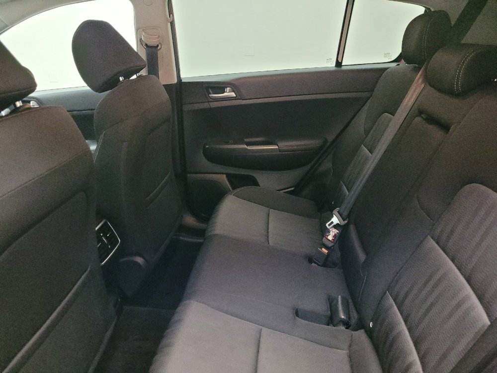 Used 2019 Kia Sportage LX FWD image 18