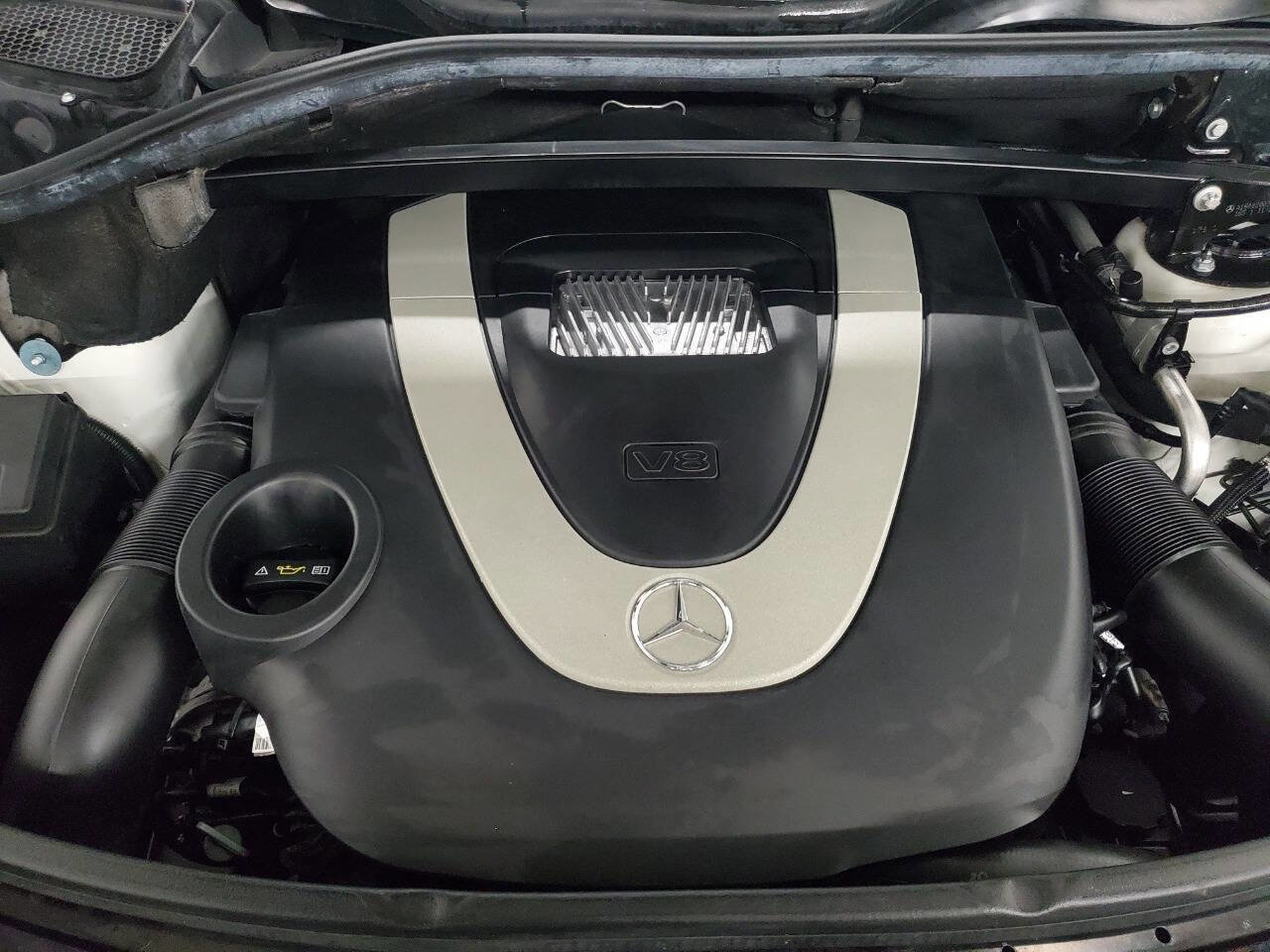 Used 2010 Mercedes-Benz GL 450 4MATIC image 4