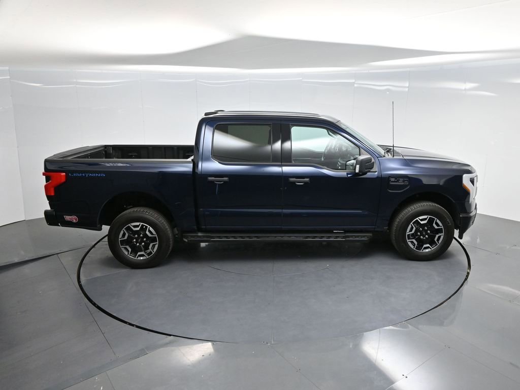 Used 2023 Ford F150 Lightning XLT AWD/4WD image 44
