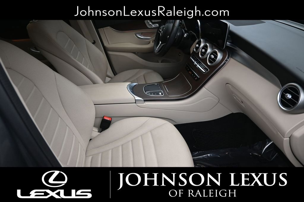 Used 2020 Mercedes-Benz GLC 300 4MATIC image 10