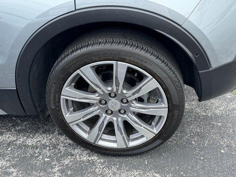 Used 2023 Cadillac XT4 Premium Luxury w/ Enhanced Visibility Package FWD image 7