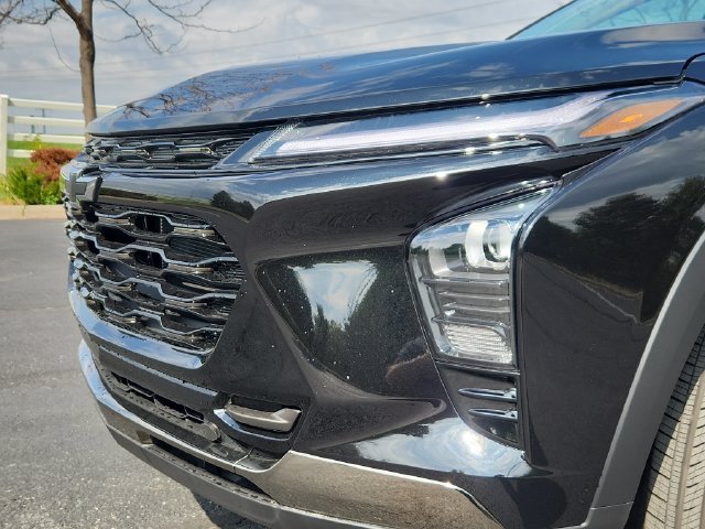 New 2026 Chevrolet Trax ACTIV w/ Sunroof Package FWD image 10