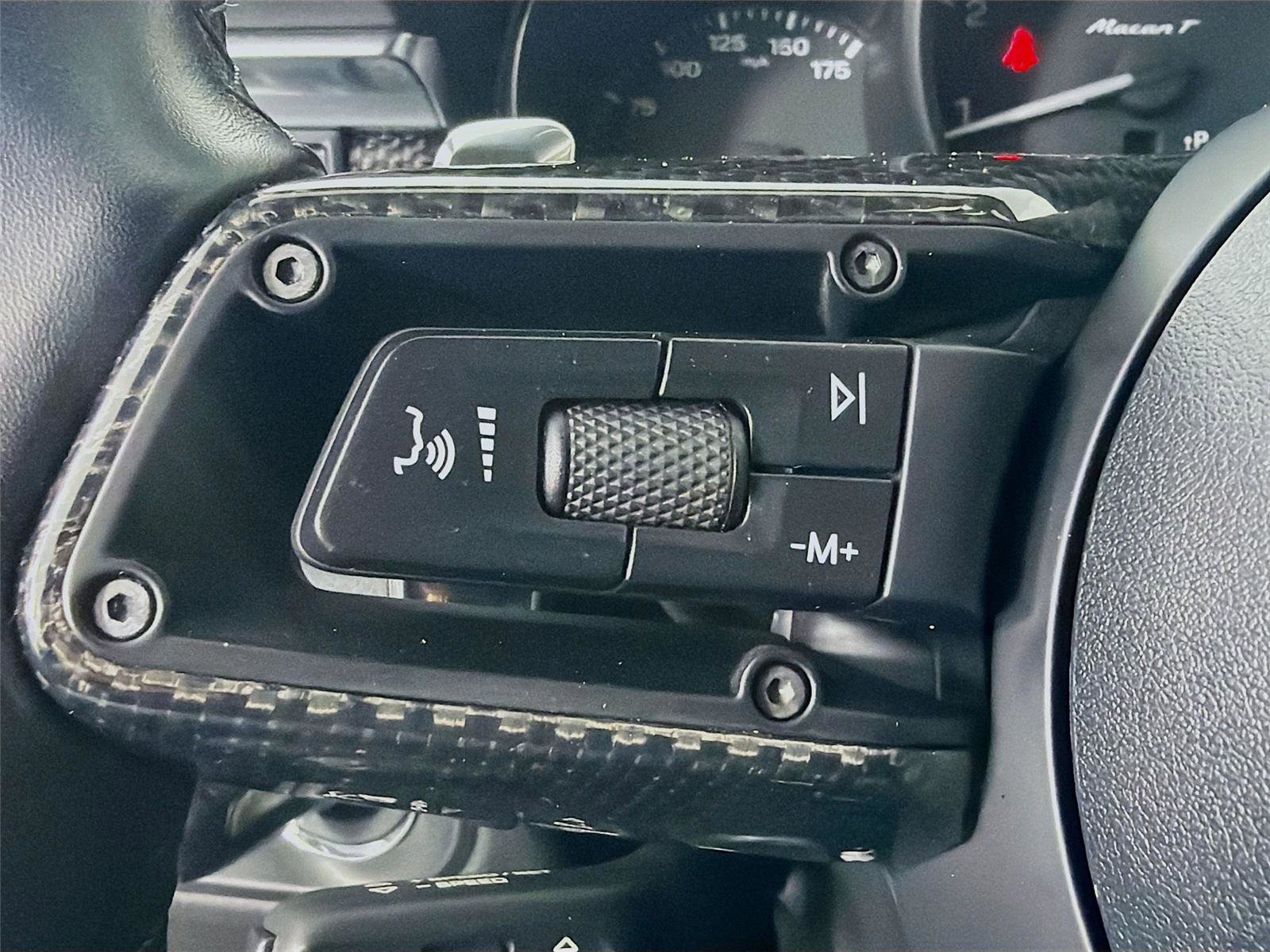 Certified 2024 Porsche Macan Turbo image 21