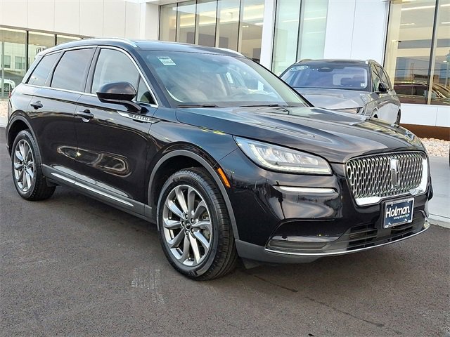 Used 2022 Lincoln Corsair AWD w/ Premium Package image 2