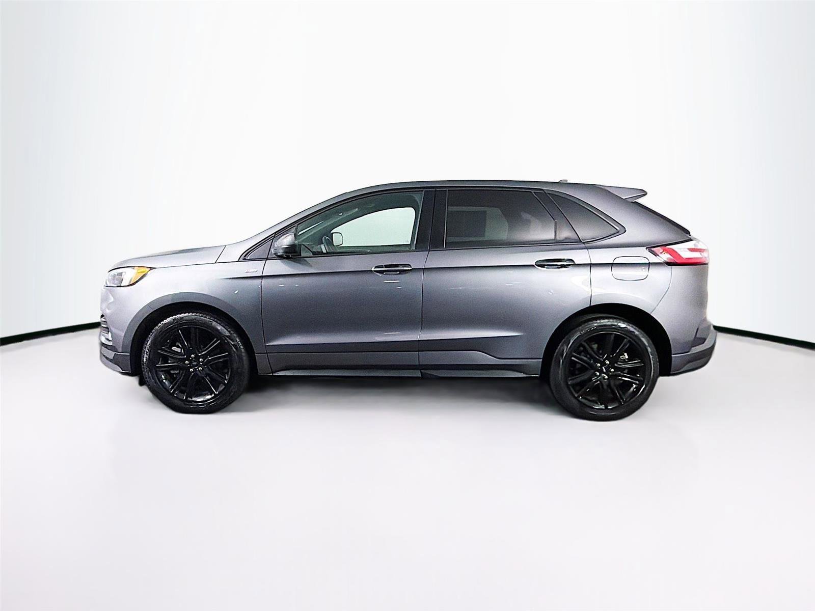 Used 2024 Ford Edge ST-Line image 4