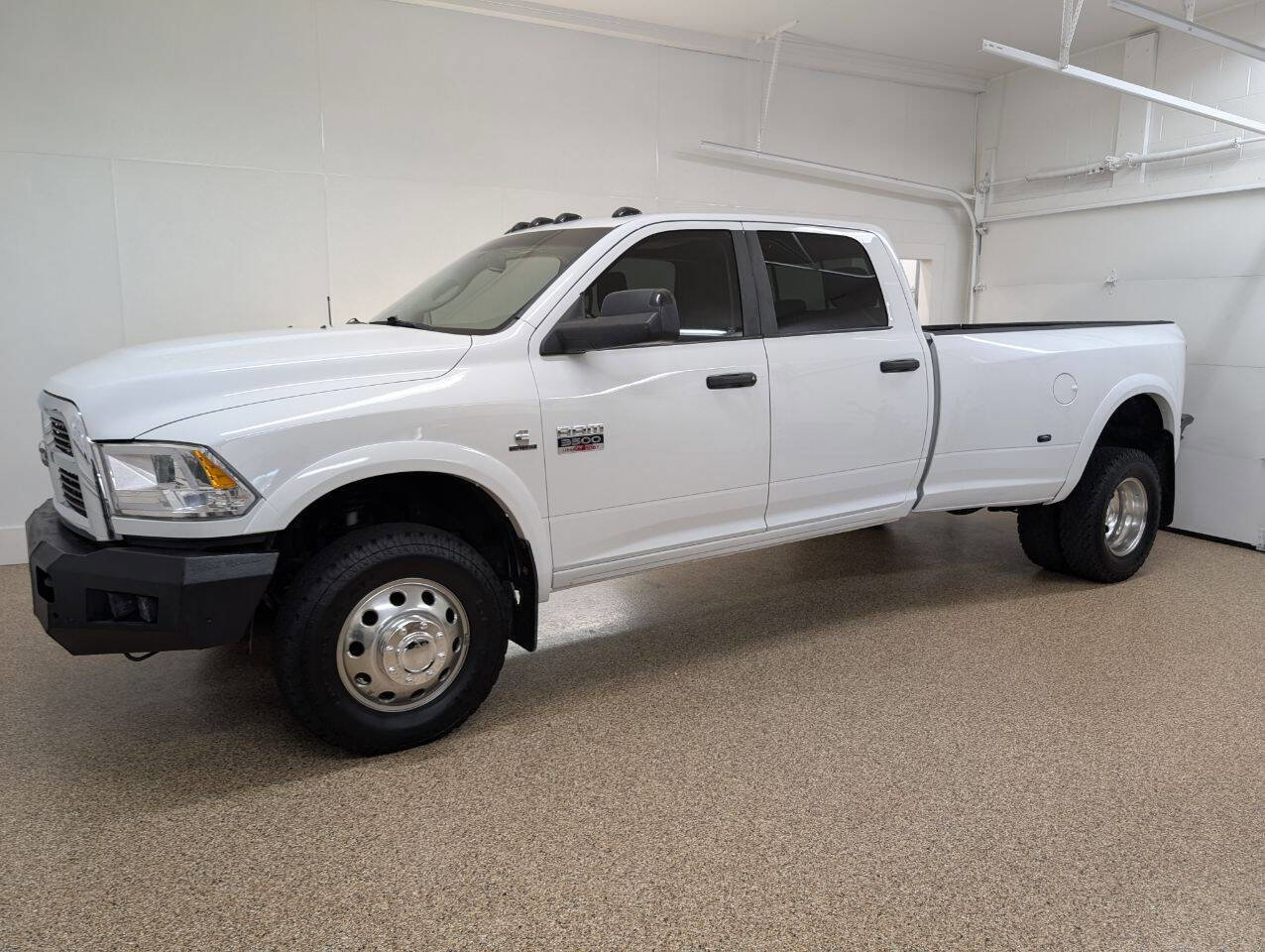 Used 2011 RAM 3500 SLT w/ Luxury Group