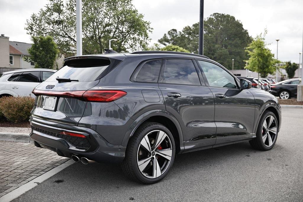 New 2026 Audi SQ5 Premium Plus AWD/4WD image 7