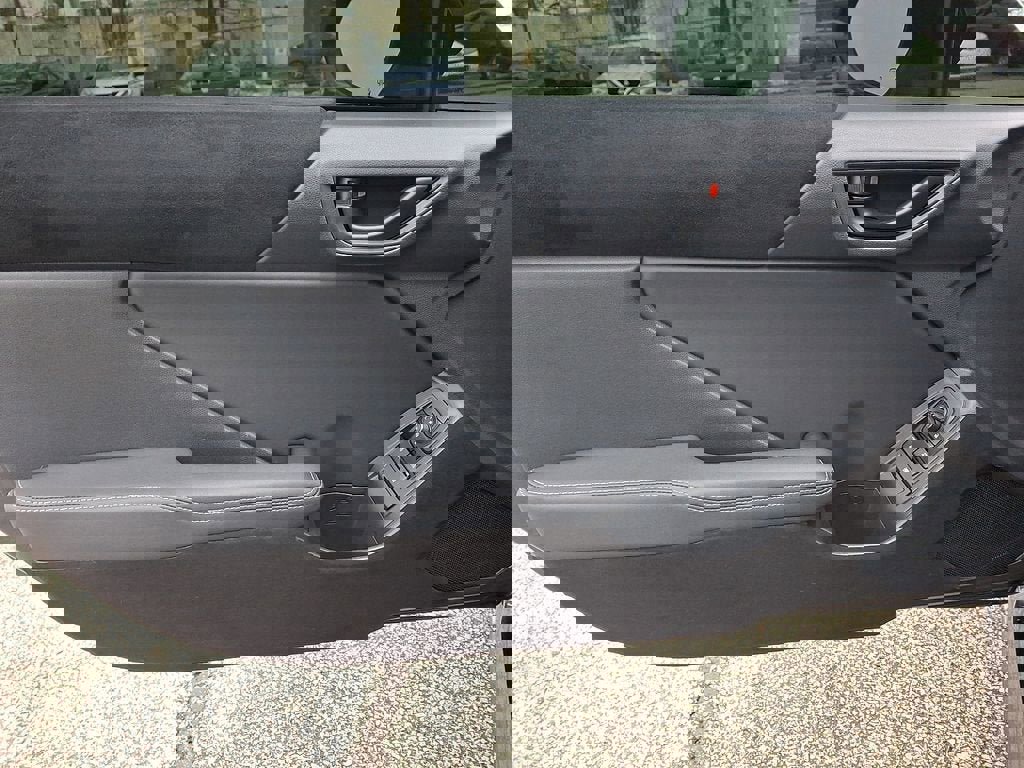 Used 2024 Toyota GR86 Premium image 13