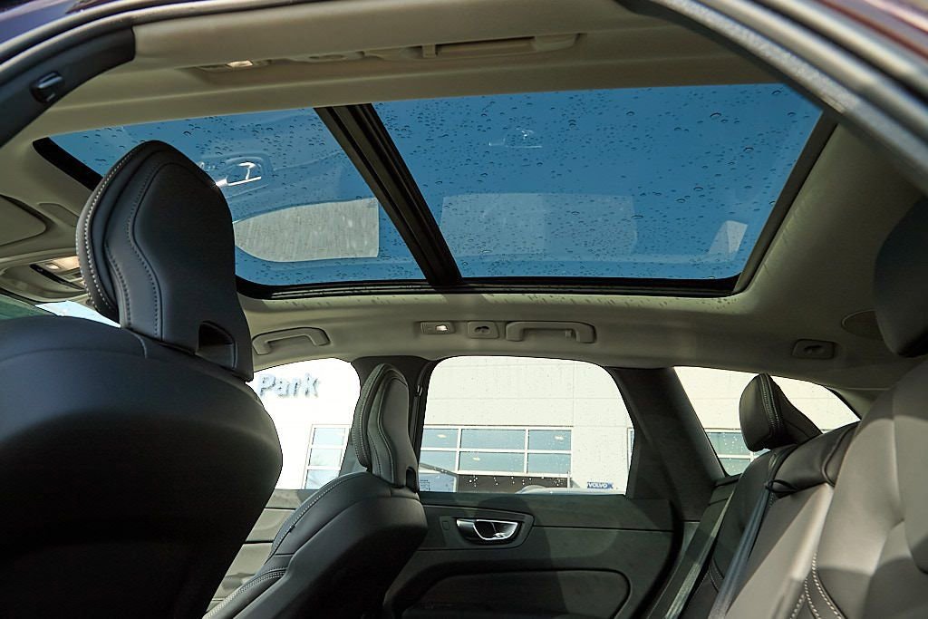 New 2026 Volvo XC60 B5 Ultra w/ Climate Package image 21