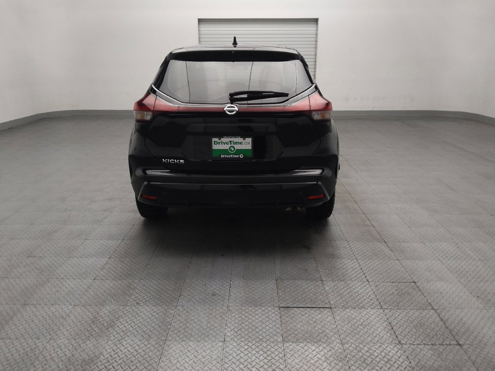 Used 2021 Nissan Kicks S FWD image 7