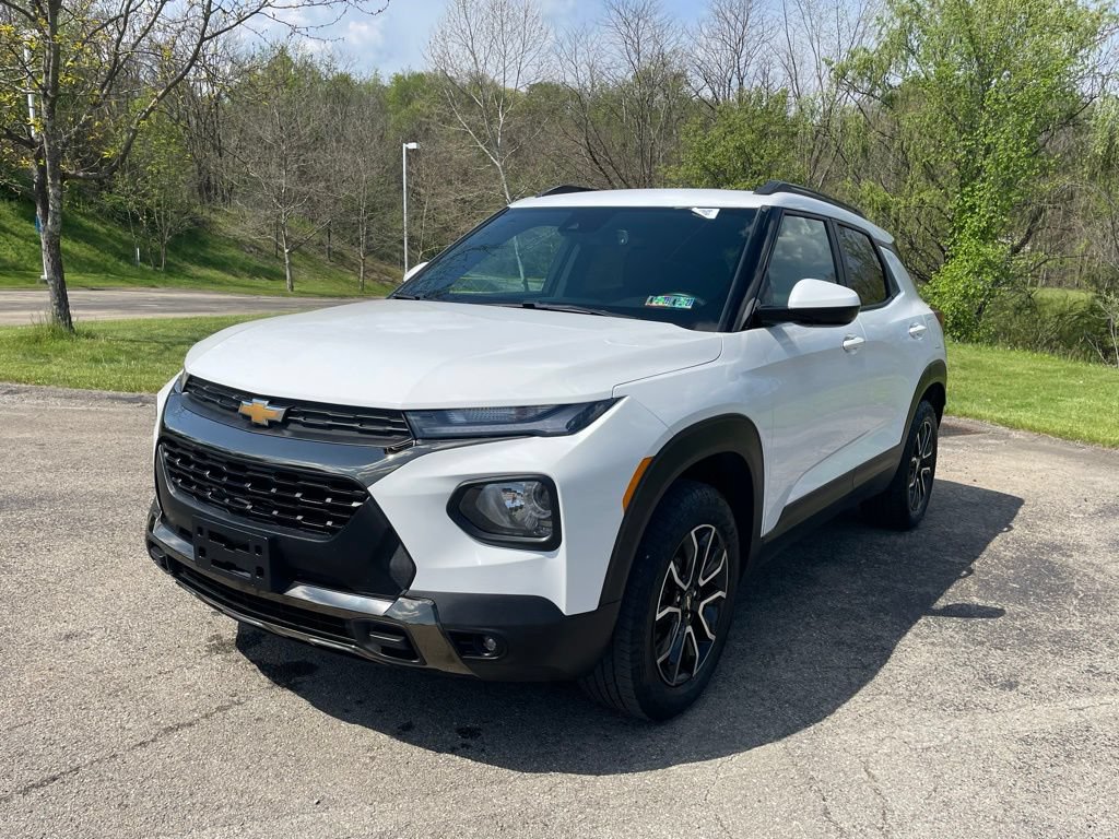 Used 2023 Chevrolet TrailBlazer ACTIV w/ Sun and Liftgate Package AWD/4WD image 7