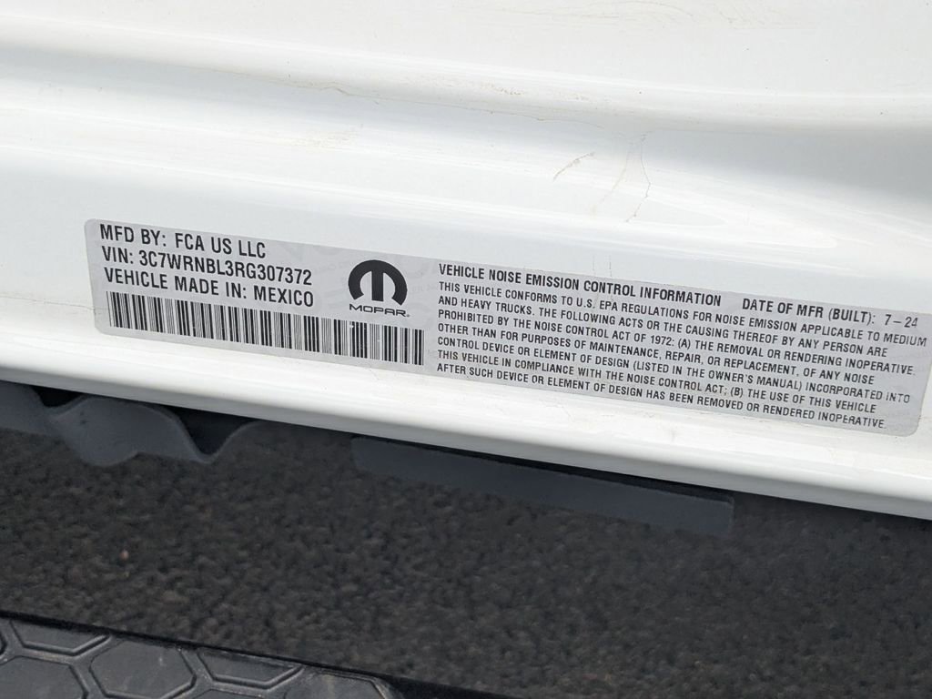 New 2024 RAM 5500 Tradesman AWD/4WD image 22