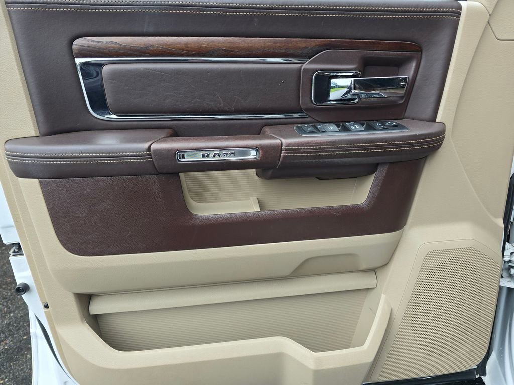 Used 2015 RAM 3500 Laramie Longhorn image 27