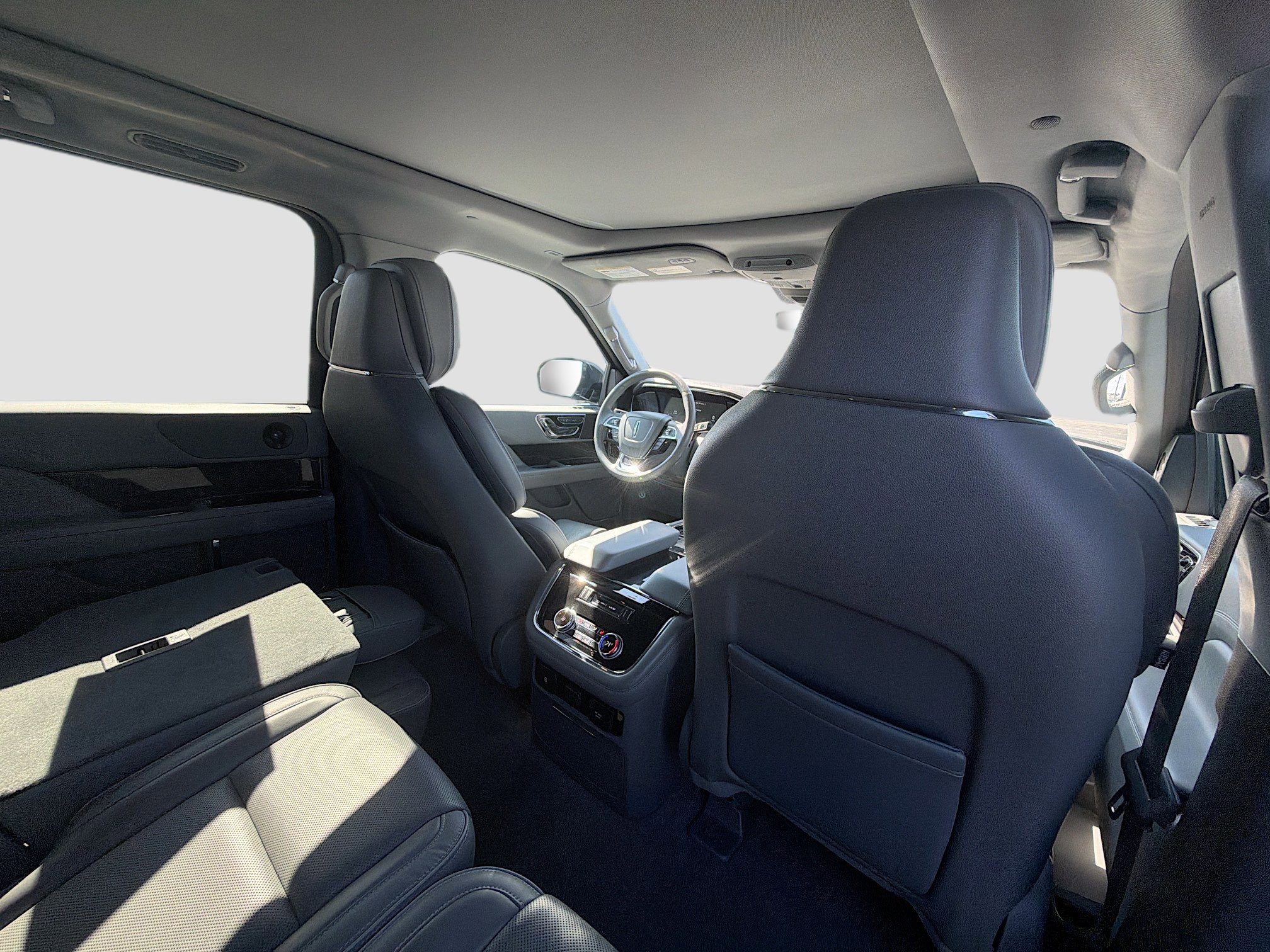 Certified 2019 Lincoln Navigator L Reserve AWD/4WD image 30