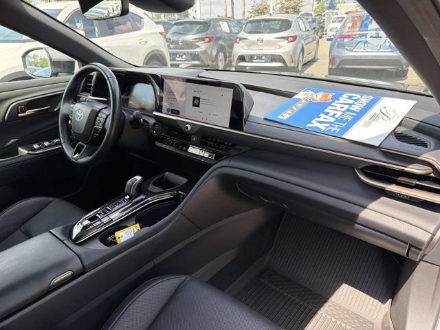 Certified 2025 Toyota Crown AWD/4WD image 18