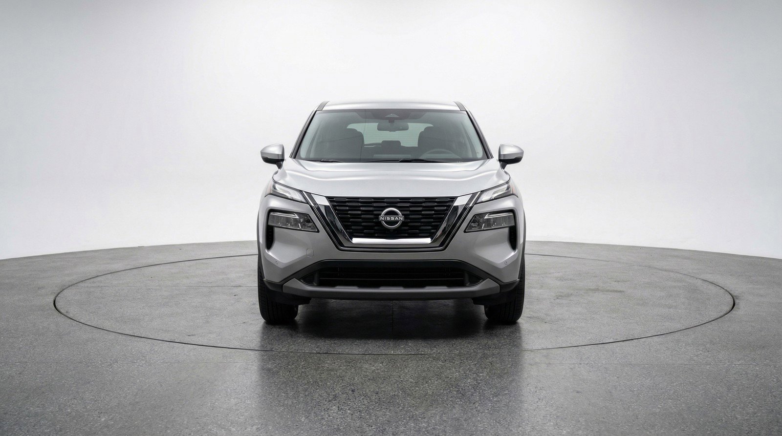 Used 2025 Nissan Rogue SV image 2
