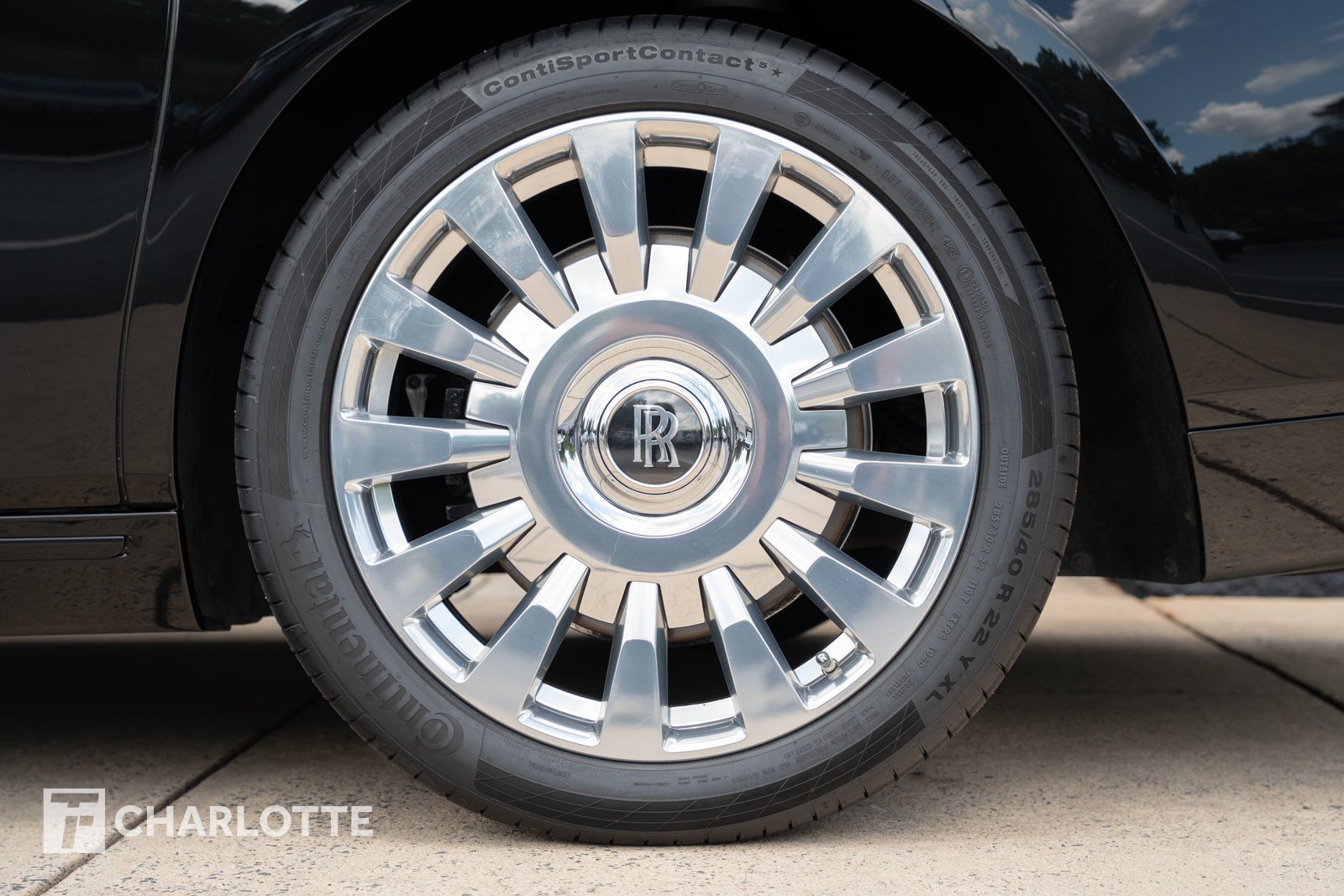 Used 2023 Rolls-Royce Phantom Extended Wheelbase RWD image 14