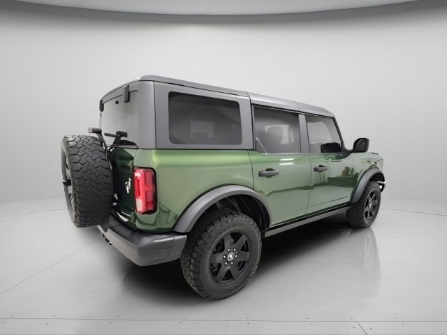 Used 2022 Ford Bronco Black Diamond image 11