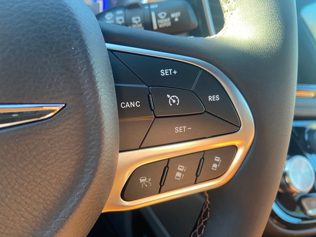 New 2026 Chrysler Pacifica Pinnacle image 17