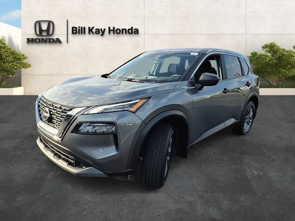 Used 2023 Nissan Rogue S AWD/4WD image 7