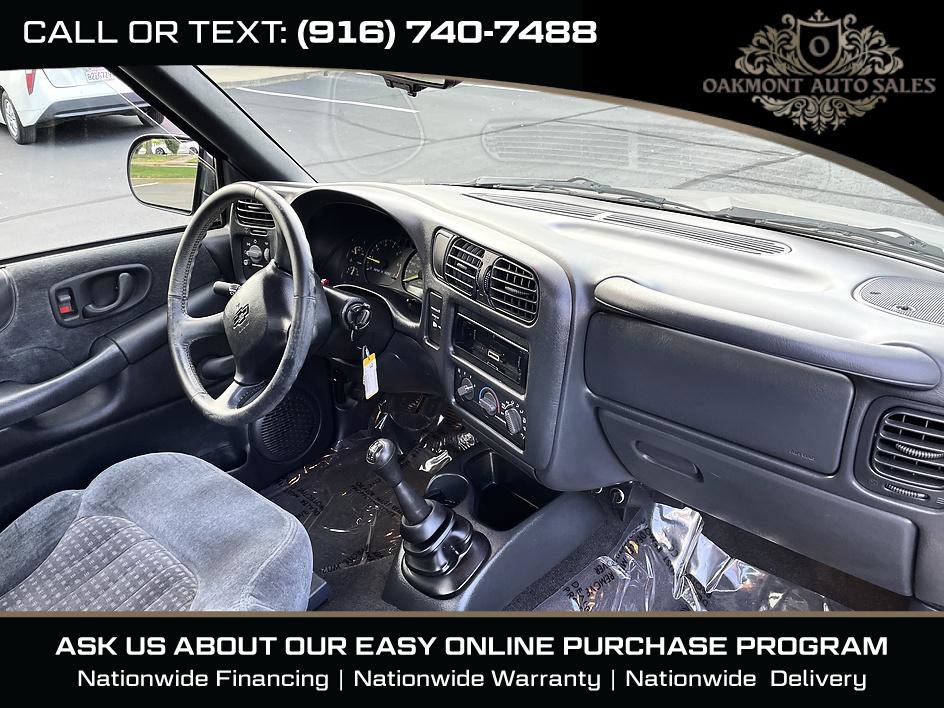 Used 1999 Chevrolet S10 Pickup LS w/ Preferred Equipment Group RWD image 12