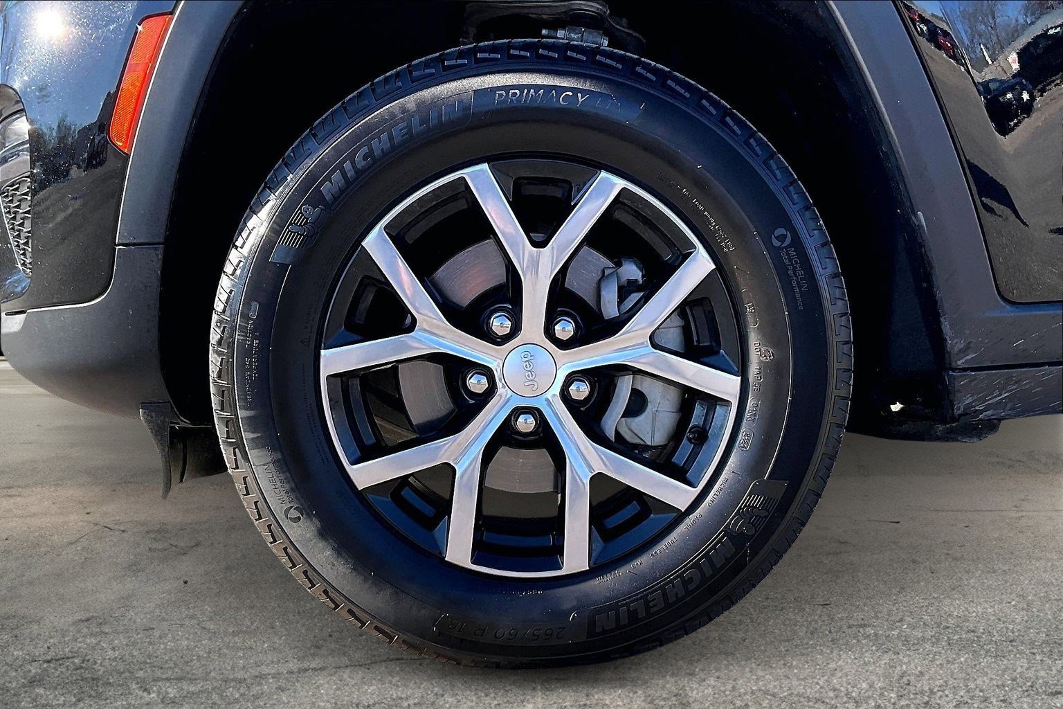 Certified 2024 Jeep Grand Cherokee Limited image 8