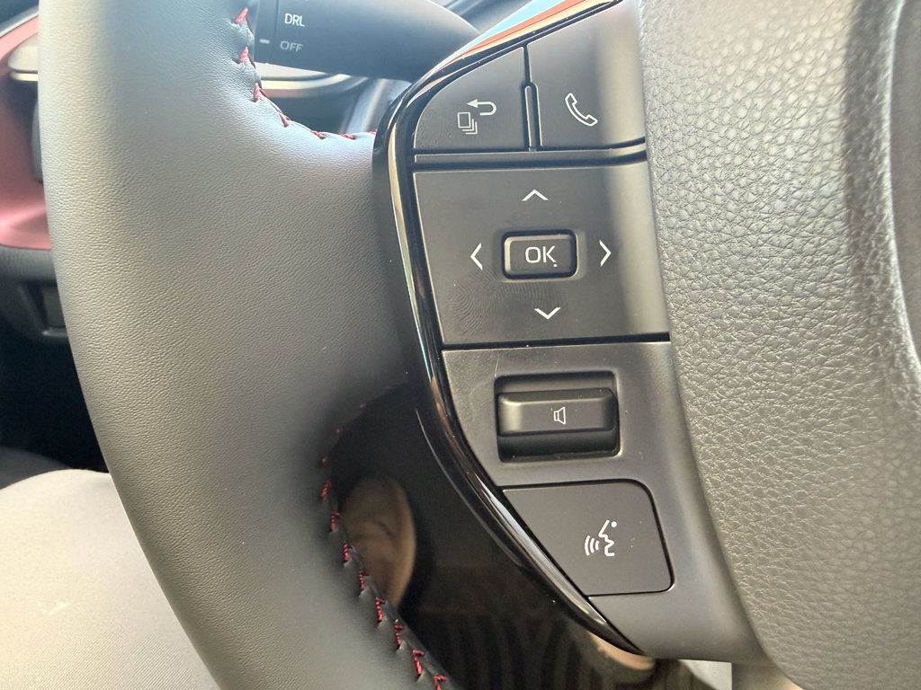 New 2026 Toyota Prius Plug-In Hybrid FWD image 17