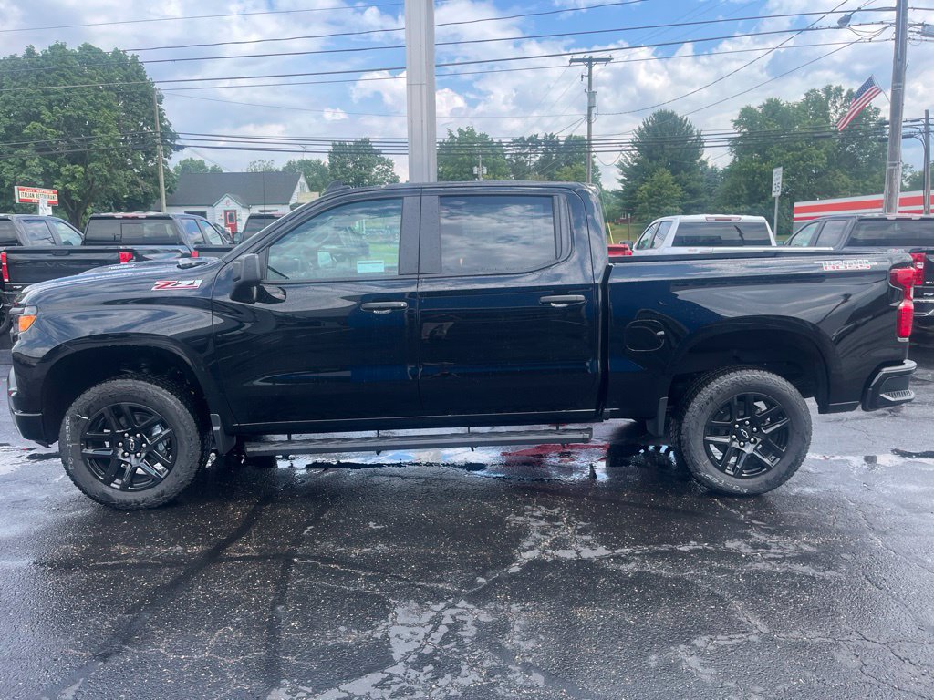 New 2026 Chevrolet Silverado 1500 Custom Trail Boss AWD/4WD image 2
