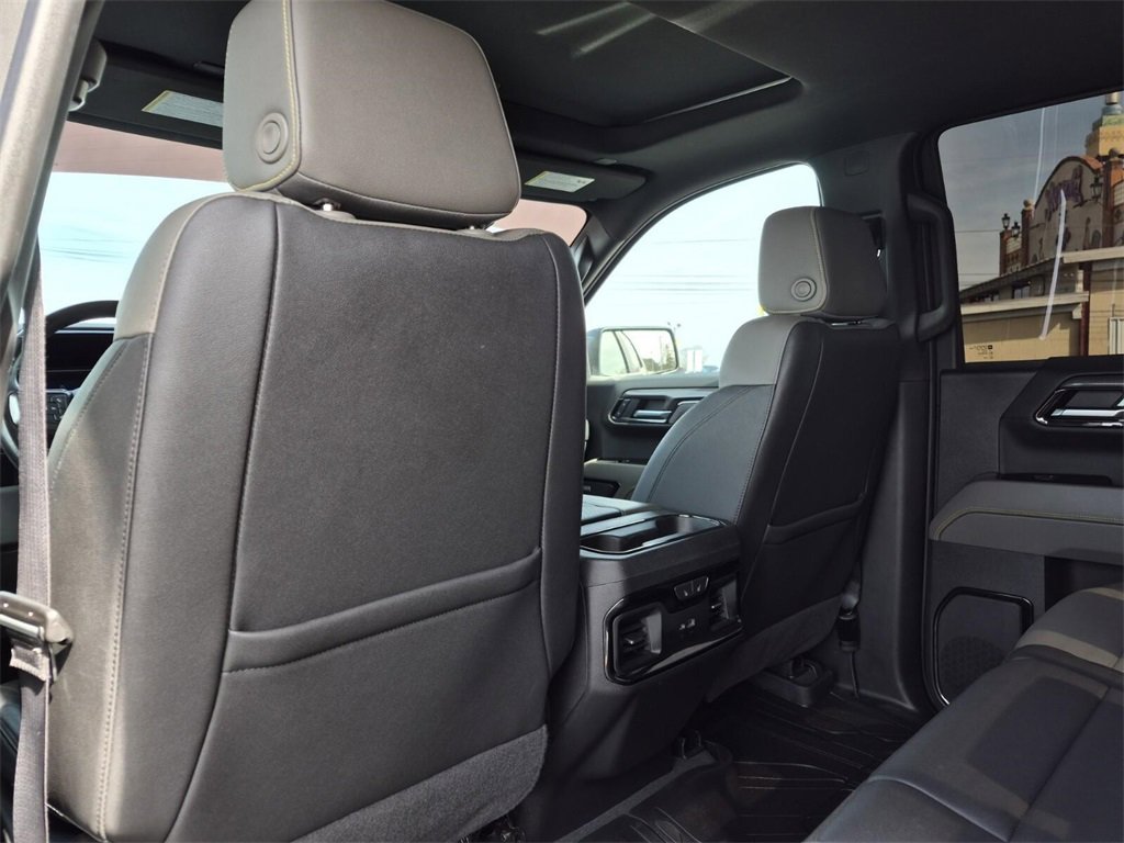 Used 2022 Chevrolet Silverado 1500 ZR2 w/ Technology Package image 38