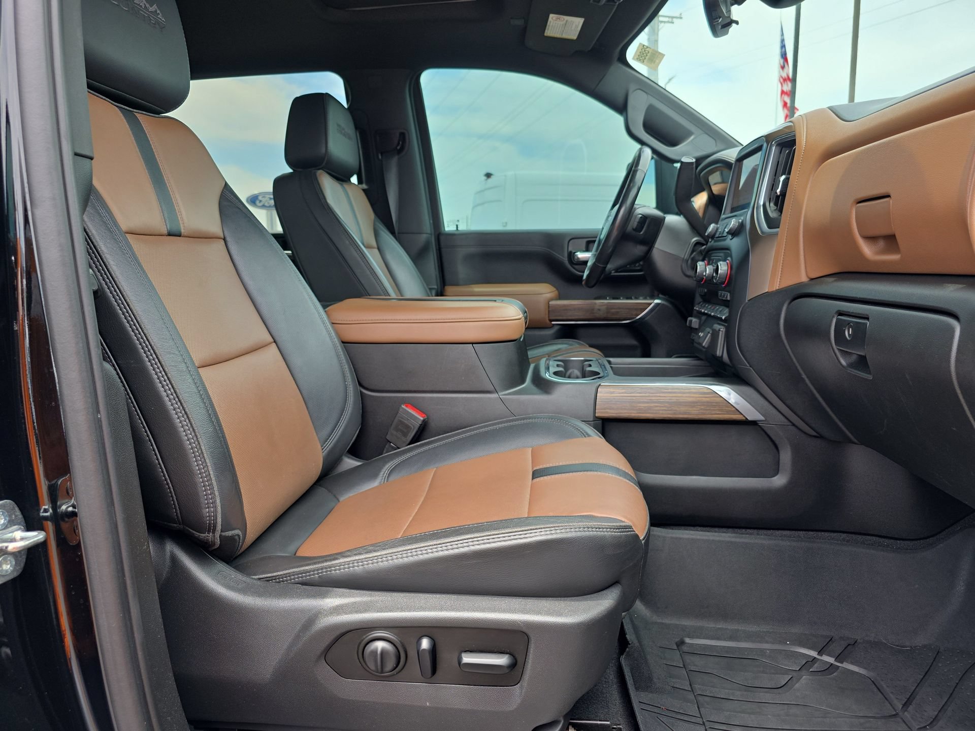 Used 2020 Chevrolet Silverado 2500 High Country w/ Z71 Off-Road Package AWD/4WD image 15