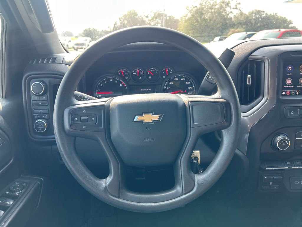 Used 2021 Chevrolet Silverado 2500 Custom w/ Custom Value Package image 17