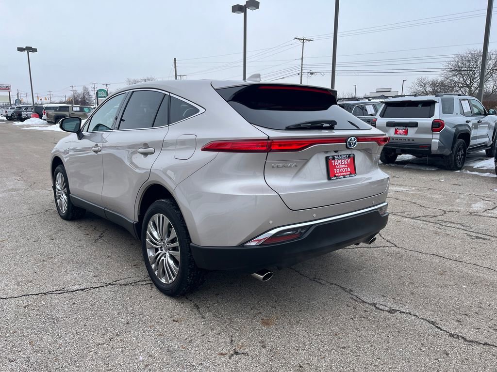 Certified 2023 Toyota Venza Limited image 3