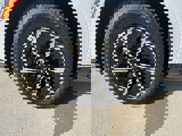 New 2025 Chevrolet Equinox EV LT image 33