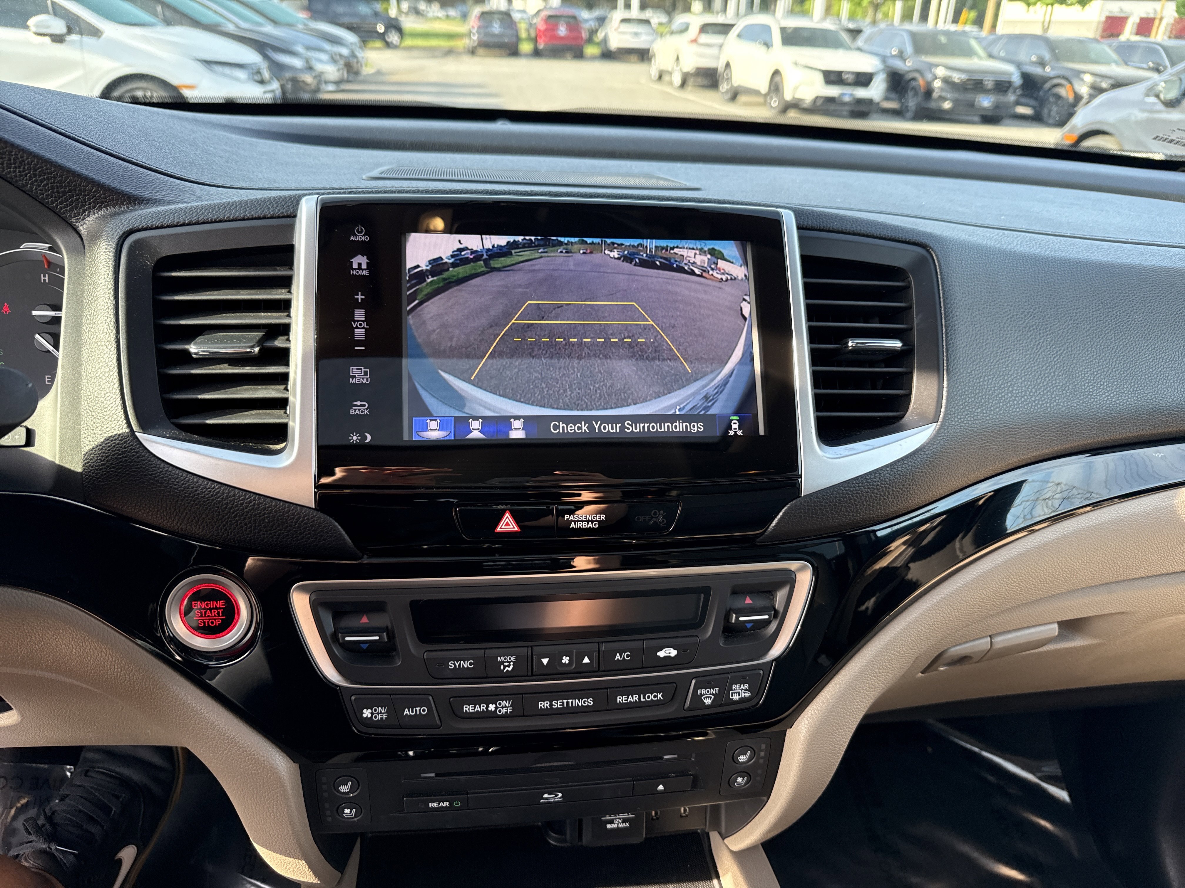 Used 2018 Honda Pilot Elite image 25