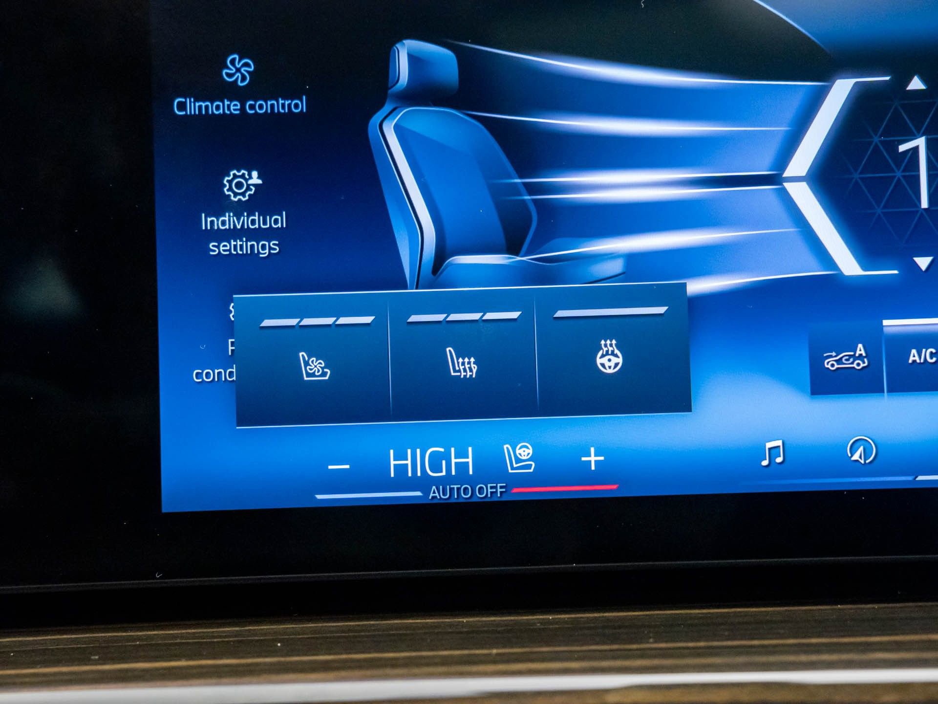 Used 2025 BMW X7 M60i image 26