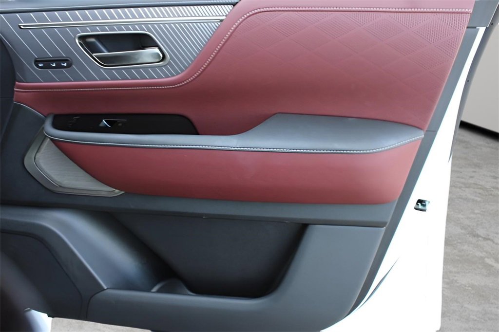 Used 2026 INFINITI QX80 Autograph w/ Premium Cargo Package image 24