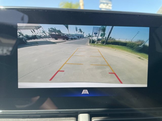 Used 2026 Chevrolet Trax ACTIV w/ Sunroof Package FWD image 14