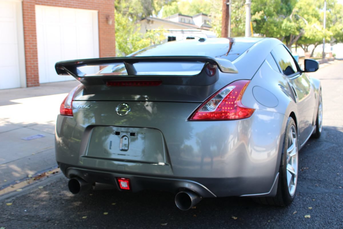 Used 2010 Nissan 370Z Touring w/ Sport Pkg RWD image 36