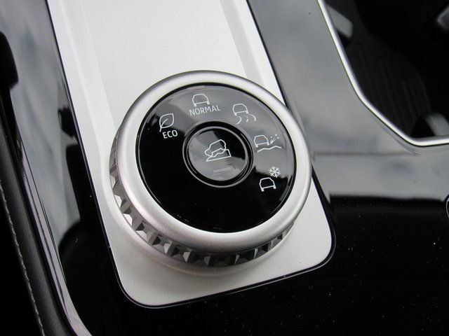 New 2026 Mitsubishi Outlander ES image 19