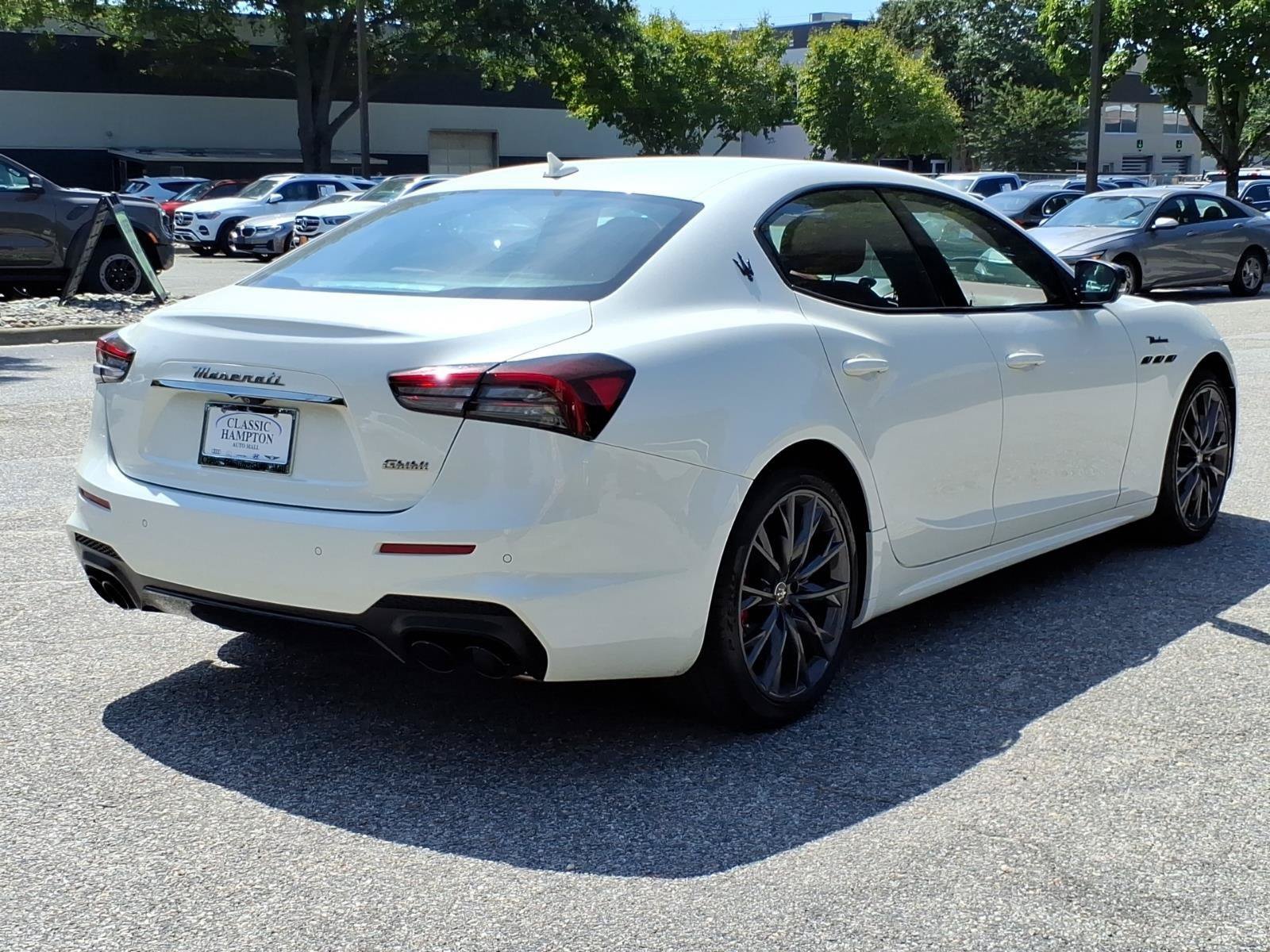 Used 2022 Maserati Ghibli Modena RWD image 8