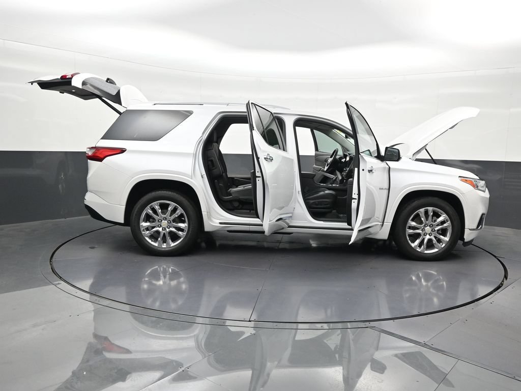 Used 2021 Chevrolet Traverse High Country FWD image 33