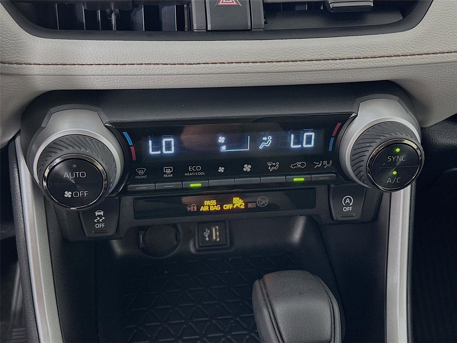 Certified 2025 Toyota RAV4 XLE AWD/4WD image 9