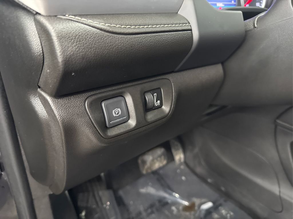 Used 2021 GMC Acadia SLE w/ Driver Convenience Package image 38