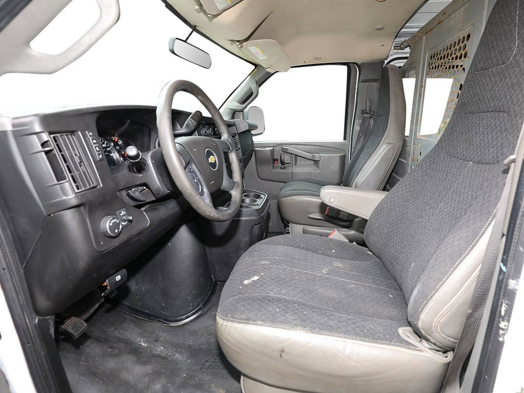Used 2018 Chevrolet Express 2500 w/ Driver Convenience Package image 12