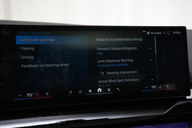 Used 2025 BMW M5 w/ Executive Package image 49