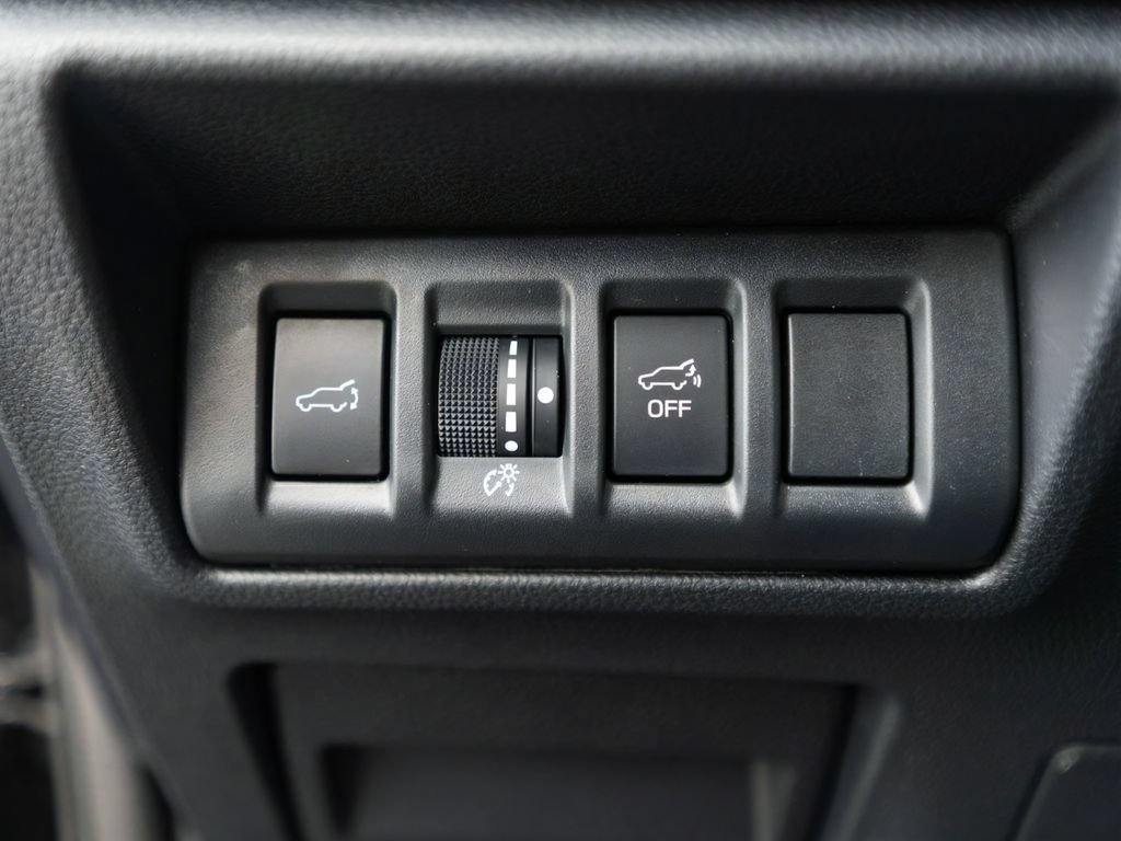 Used 2024 Subaru Outback Premium AWD/4WD image 21