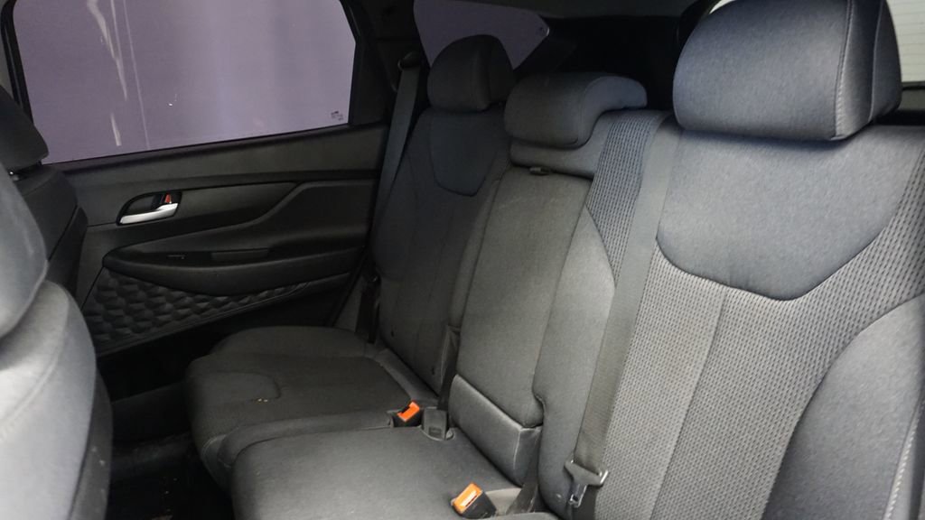 Used 2019 Hyundai Santa Fe SE image 27